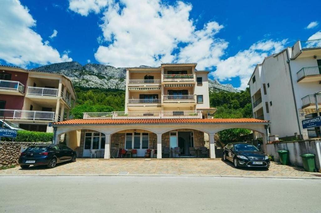 Apartments Nada Брела Екстер'єр фото